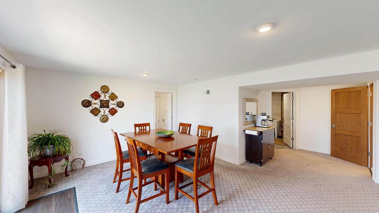 213 Wollet Dr, Fort Atkinson, WI 53538