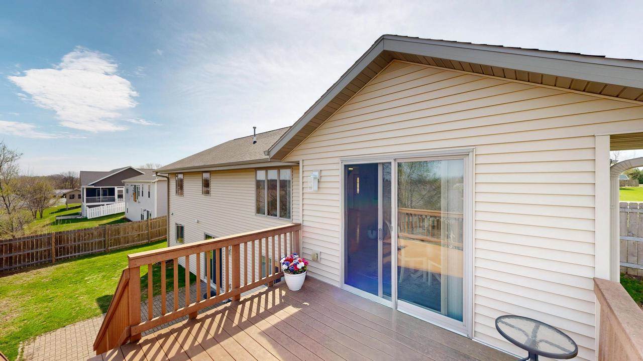 213 Wollet Dr, Fort Atkinson, WI 53538