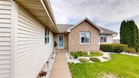 213 Wollet Dr, Fort Atkinson, WI 53538