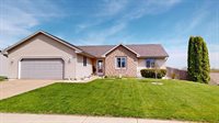 213 Wollet Dr, Fort Atkinson, WI 53538