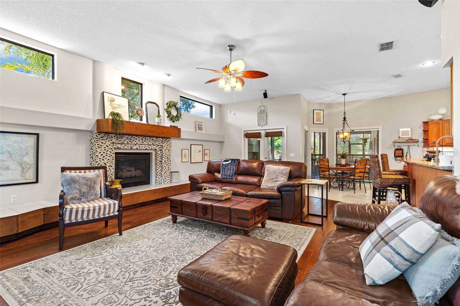 1102 Hunt Club Lane, Valrico, FL 33594