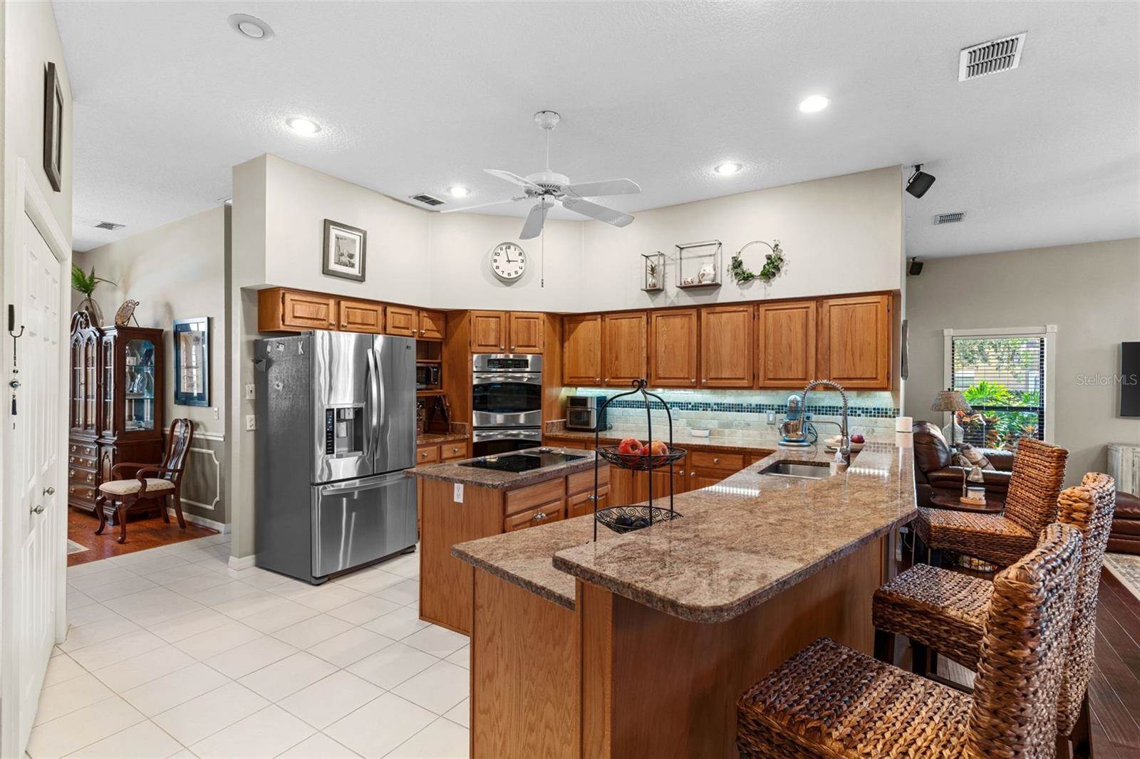 1102 Hunt Club Lane, Valrico, FL 33594