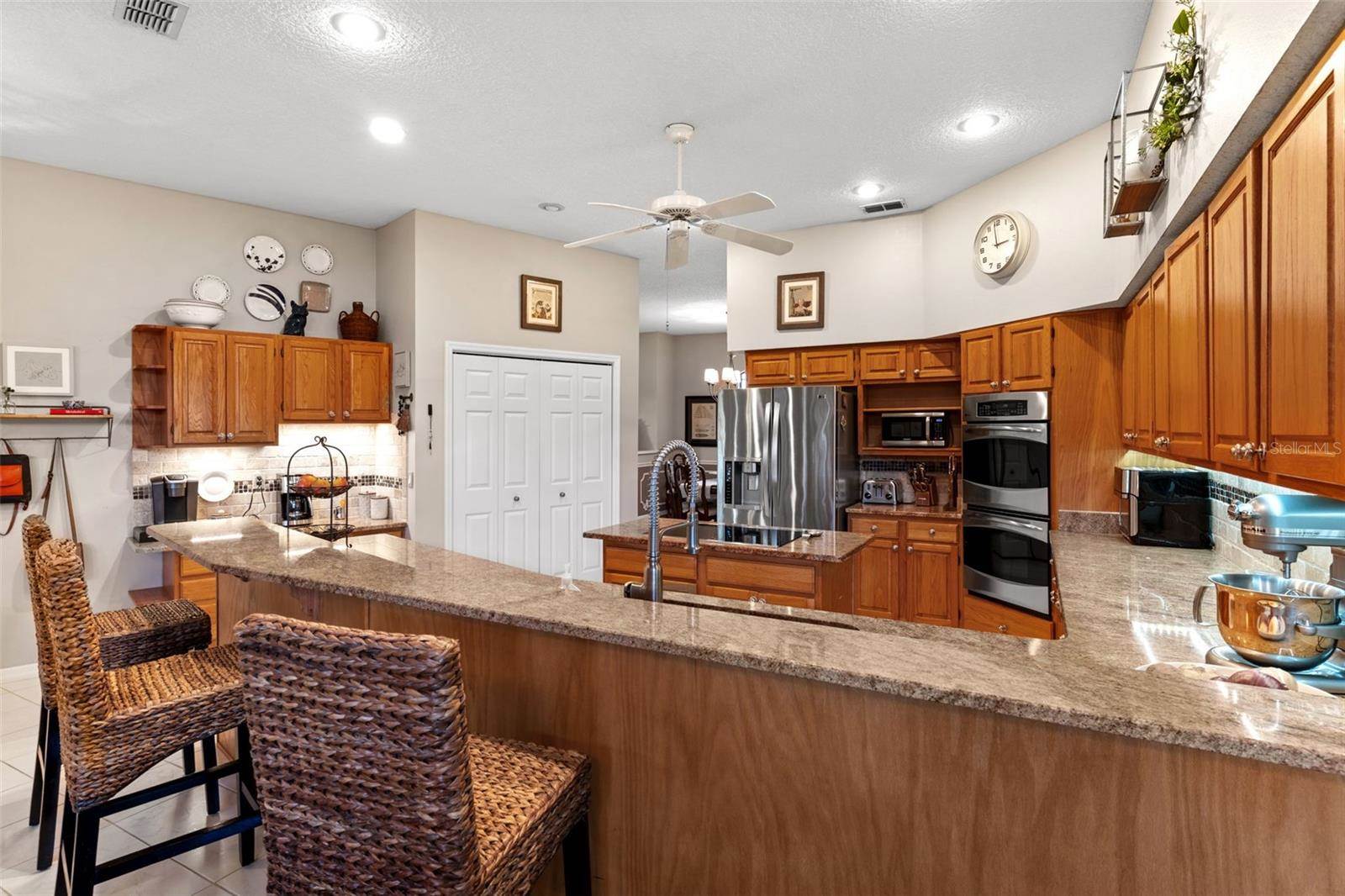 1102 Hunt Club Lane, Valrico, FL 33594