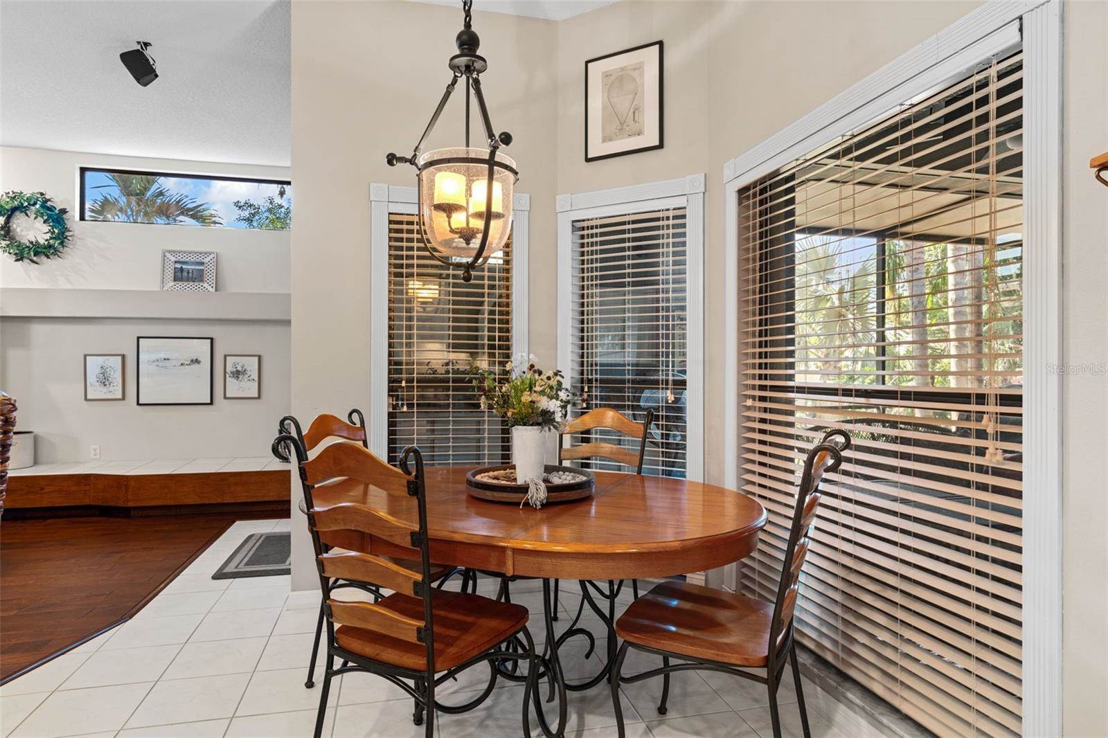 1102 Hunt Club Lane, Valrico, FL 33594