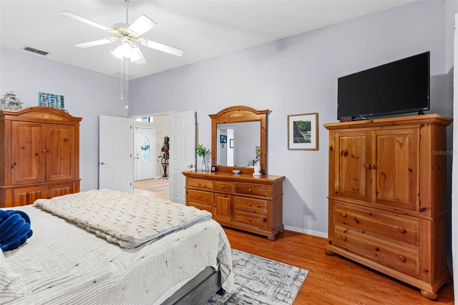 1102 Hunt Club Lane, Valrico, FL 33594