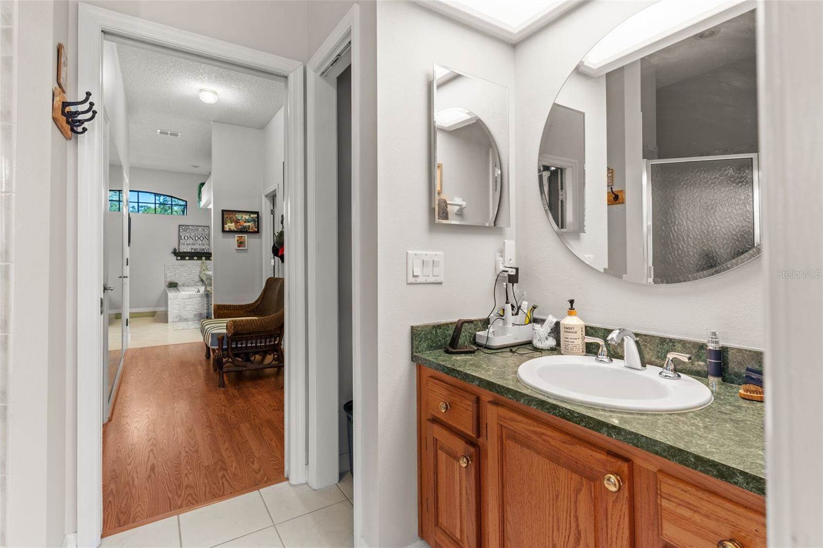 1102 Hunt Club Lane, Valrico, FL 33594