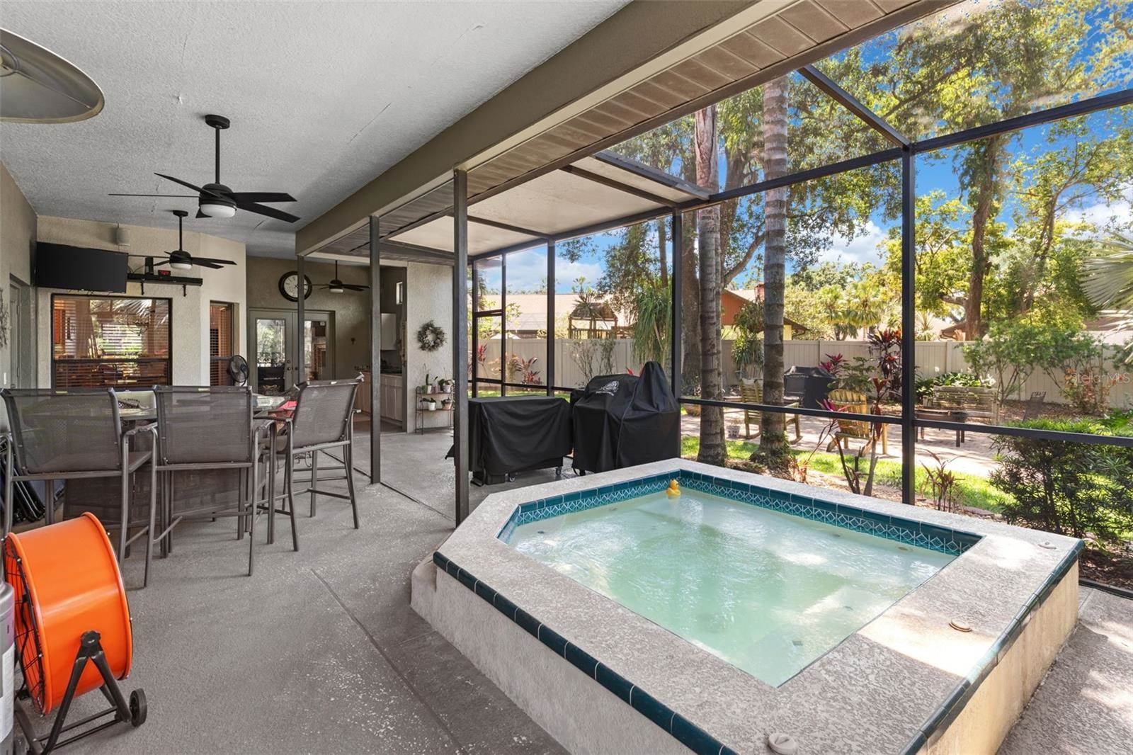 1102 Hunt Club Lane, Valrico, FL 33594