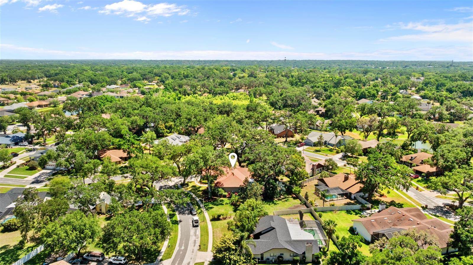 1102 Hunt Club Lane, Valrico, FL 33594