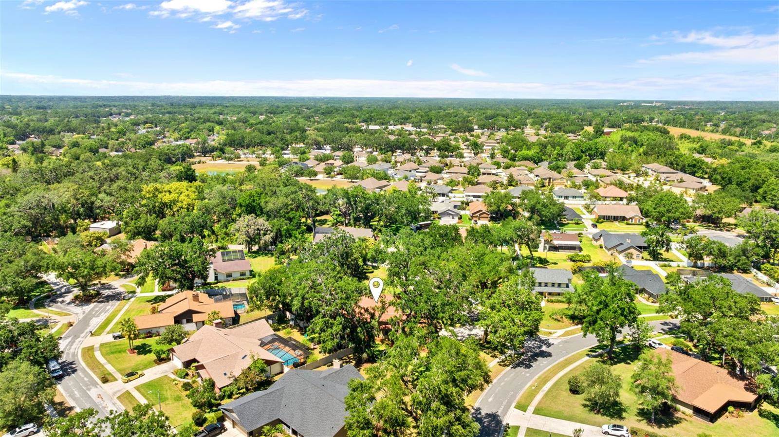 1102 Hunt Club Lane, Valrico, FL 33594