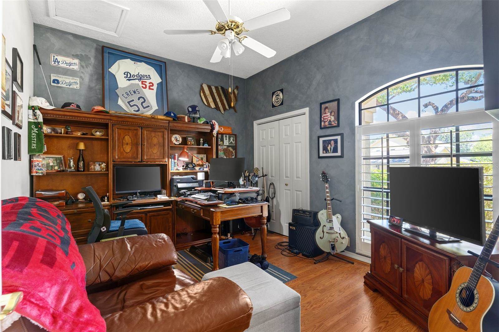 1102 Hunt Club Lane, Valrico, FL 33594