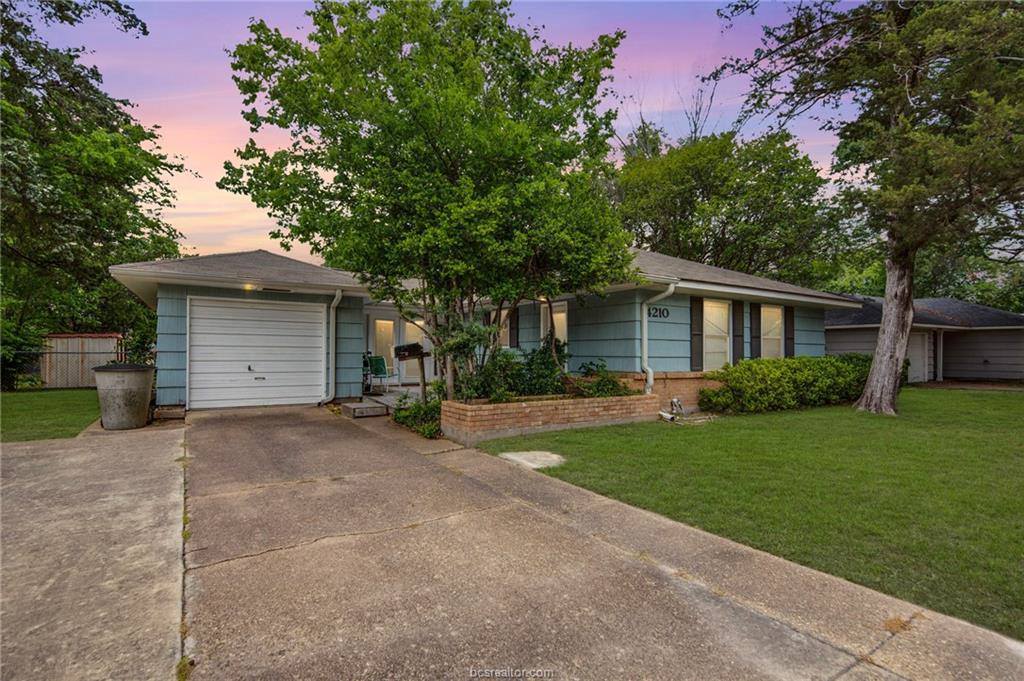 4210 Carter Creek Parkway, Bryan, TX 77802