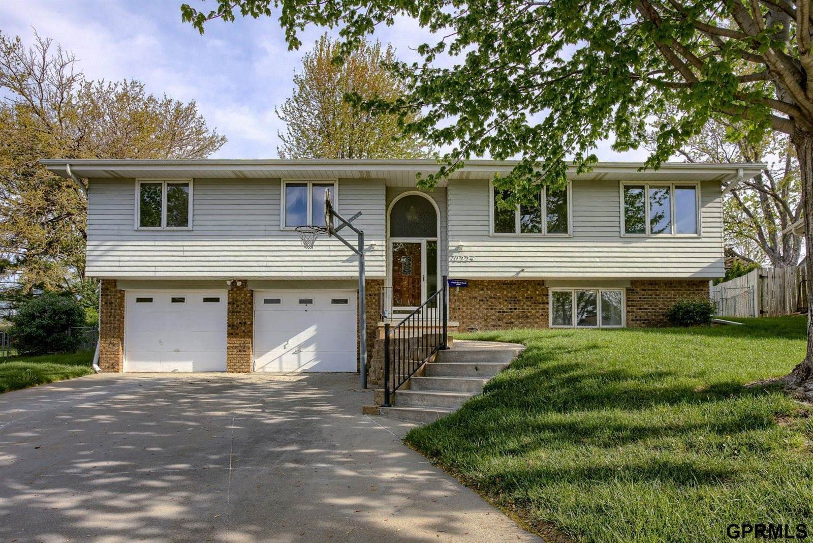 10224 M Street, Omaha, NE 68127