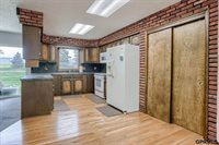 10224 M Street, Omaha, NE 68127