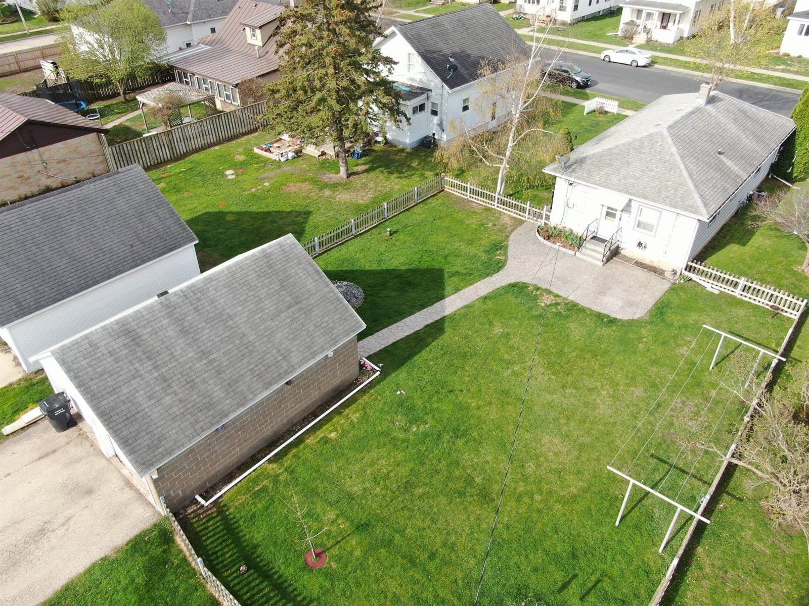 1410 Stoughton Ave, Tomah, WI 54660