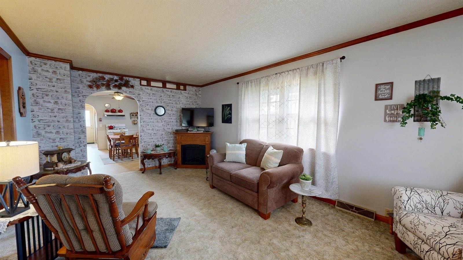 1410 Stoughton Ave, Tomah, WI 54660