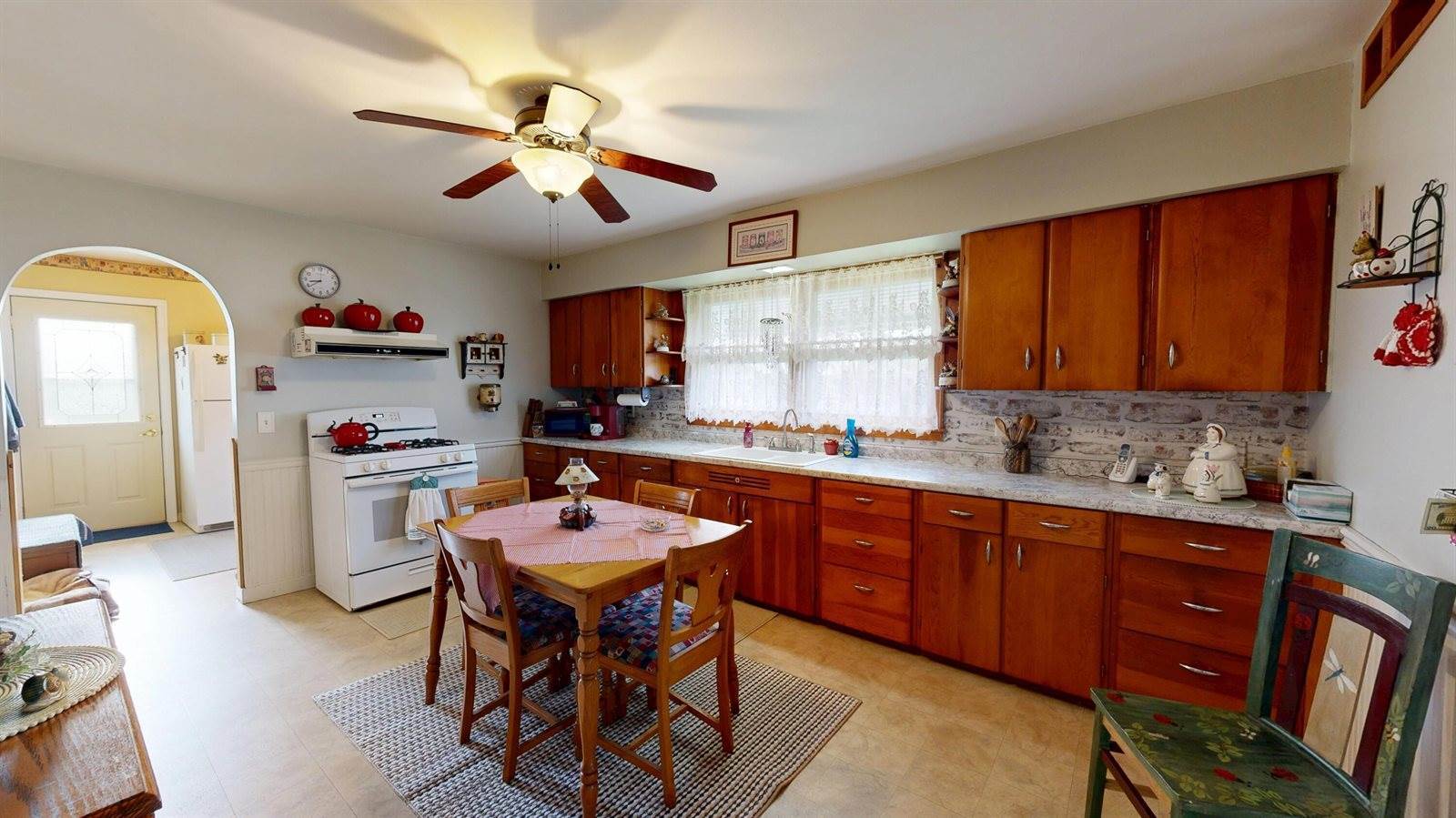 1410 Stoughton Ave, Tomah, WI 54660