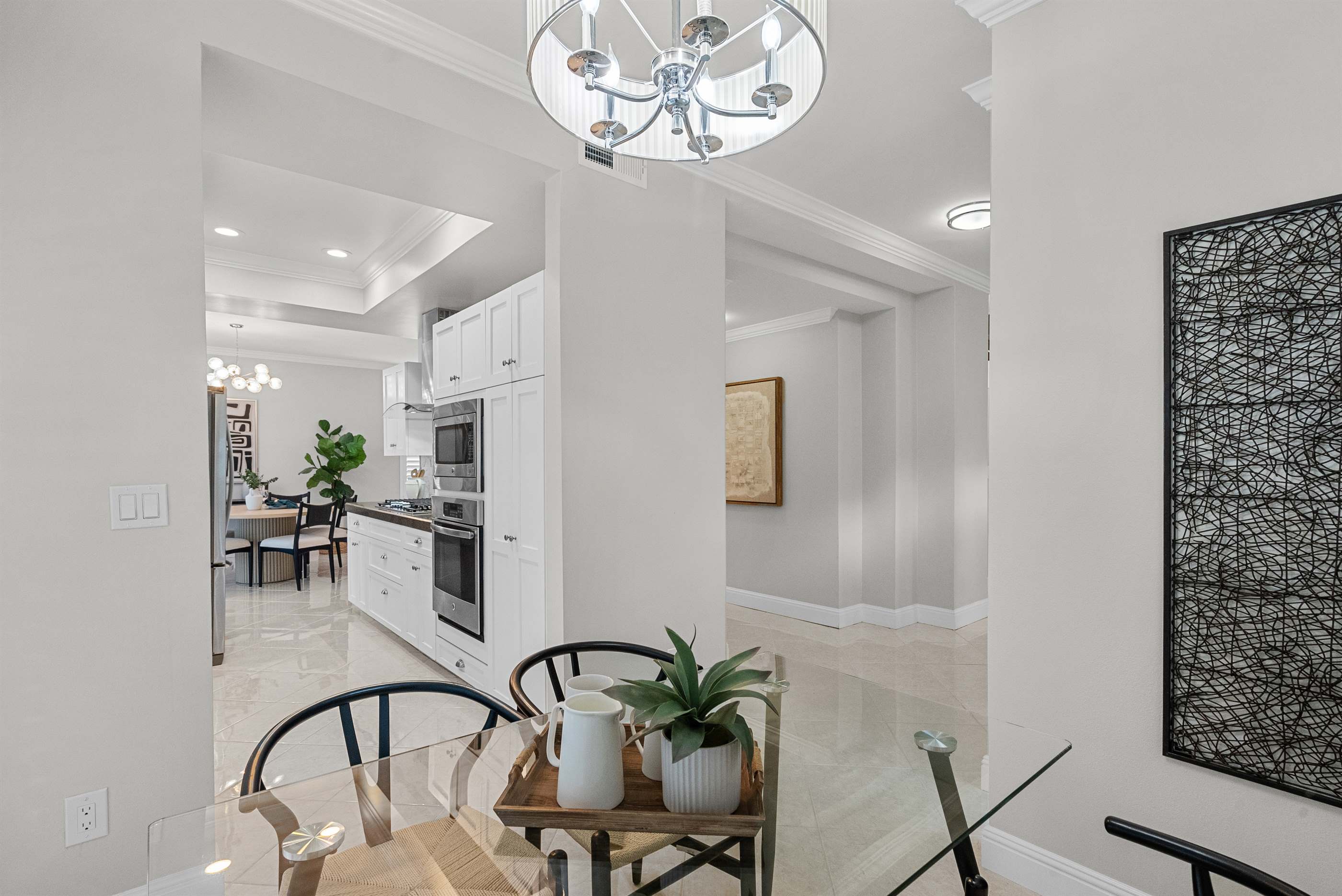 14441 Benefit St., Sherman Oaks, CA 91423