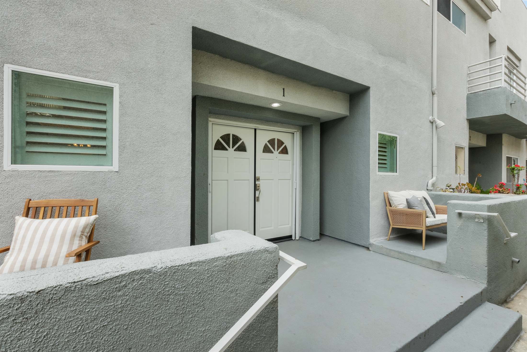 14441 Benefit St., Sherman Oaks, CA 91423