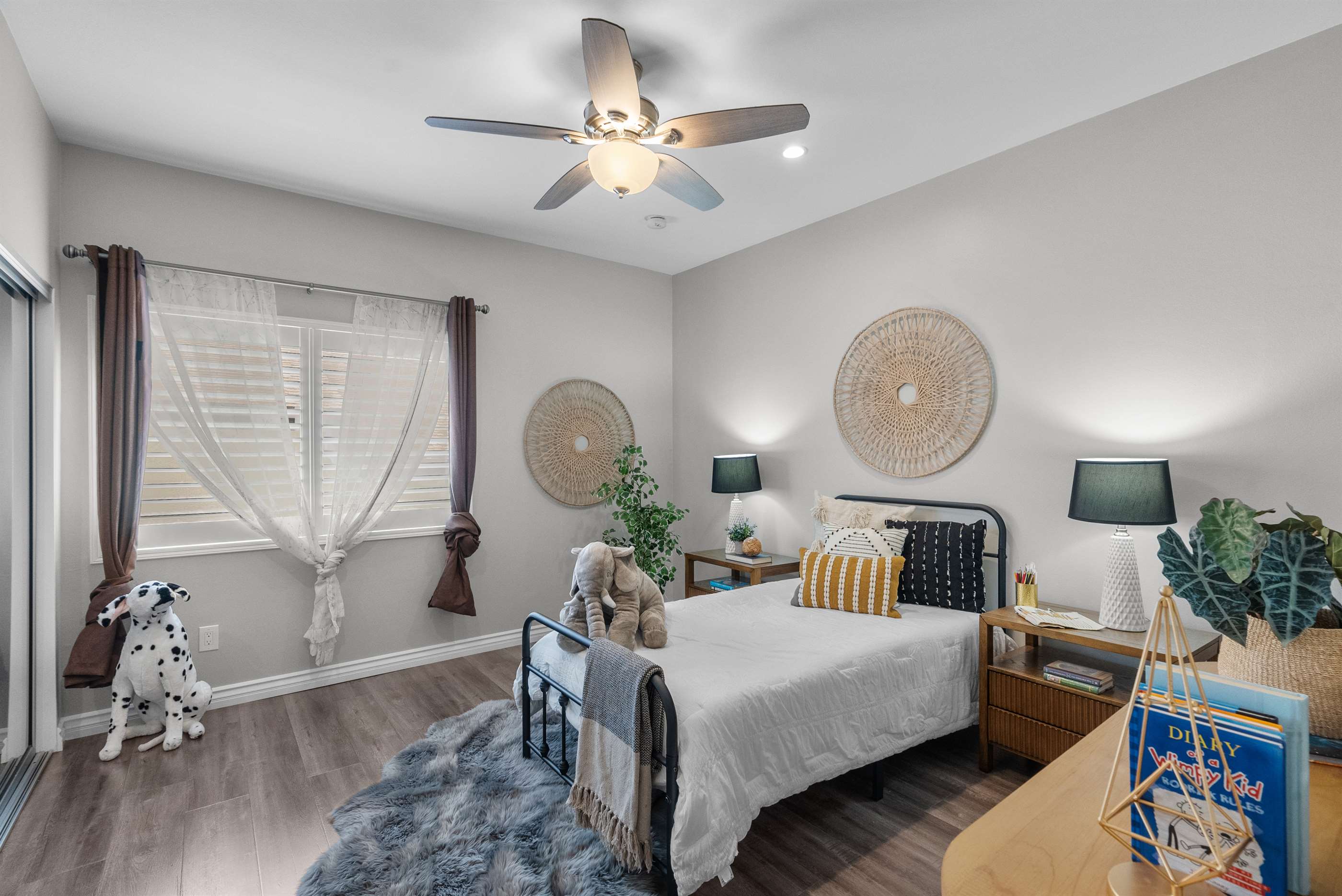 14441 Benefit St., Sherman Oaks, CA 91423