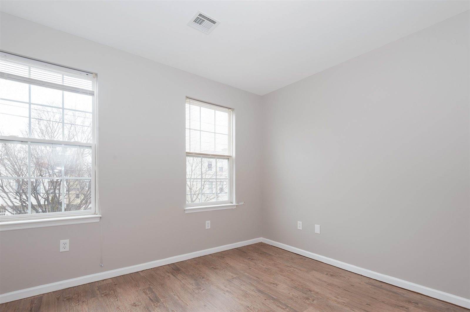 248 Pine St, JC, Bergen-Lafayett, NJ 07304