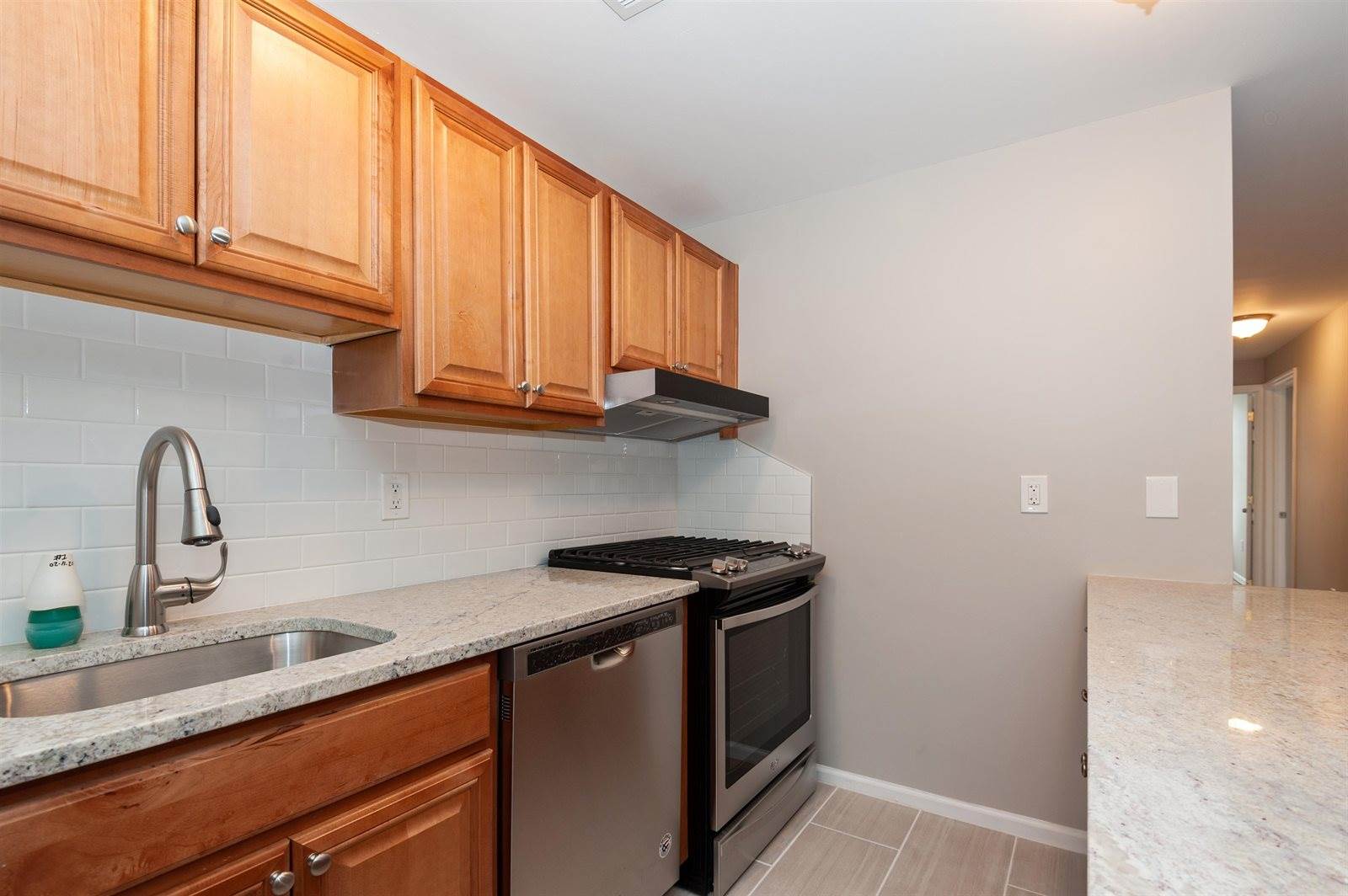 248 Pine St, JC, Bergen-Lafayett, NJ 07304