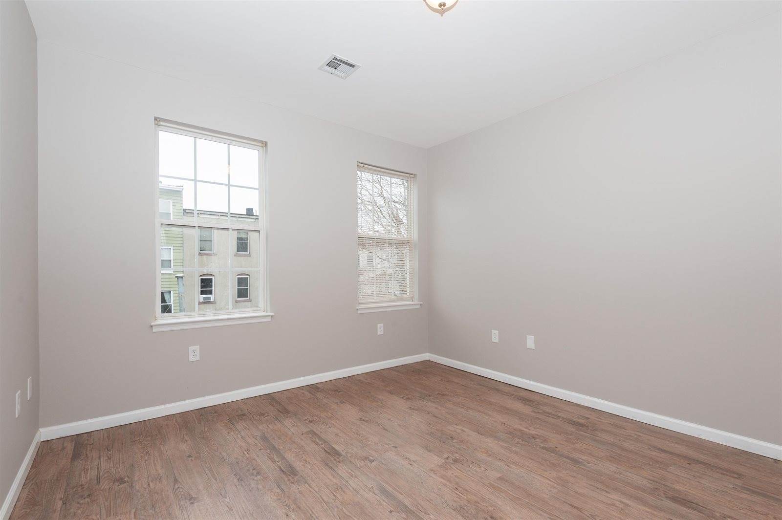 248 Pine St, JC, Bergen-Lafayett, NJ 07304