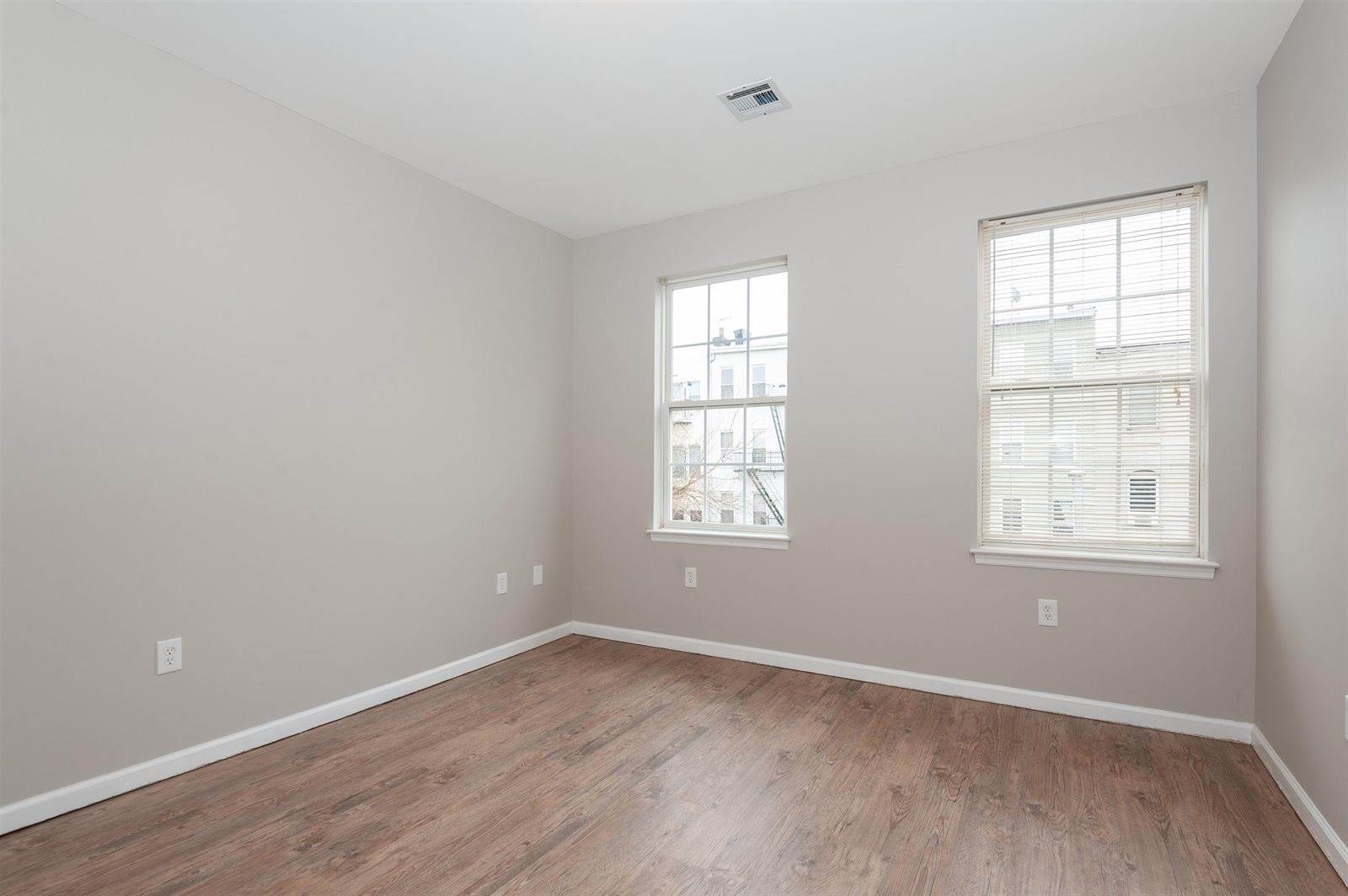 248 Pine St, JC, Bergen-Lafayett, NJ 07304