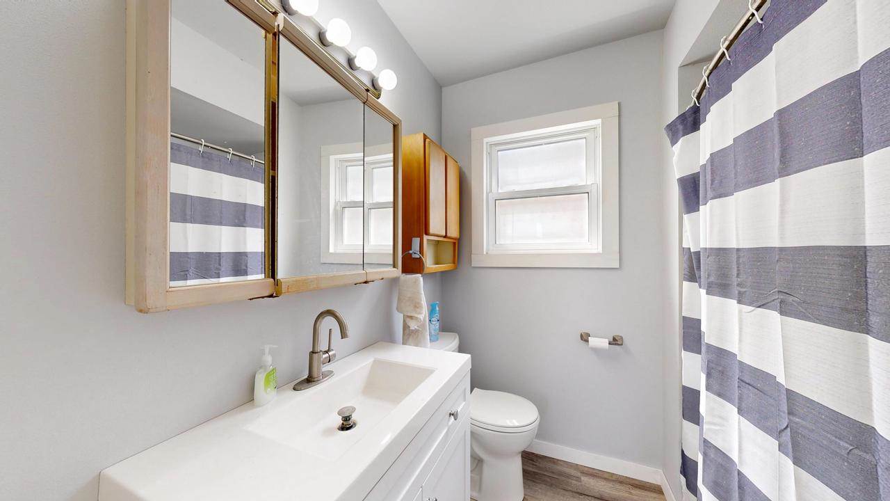 627 10th STREET N, La Crosse, WI 54601