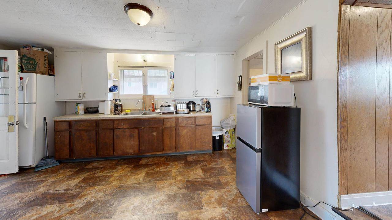 627 10th STREET N, La Crosse, WI 54601