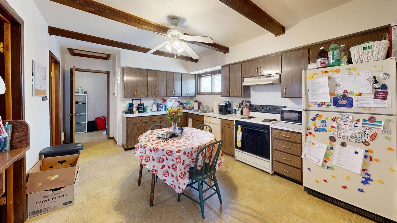 627 10th STREET N, La Crosse, WI 54601