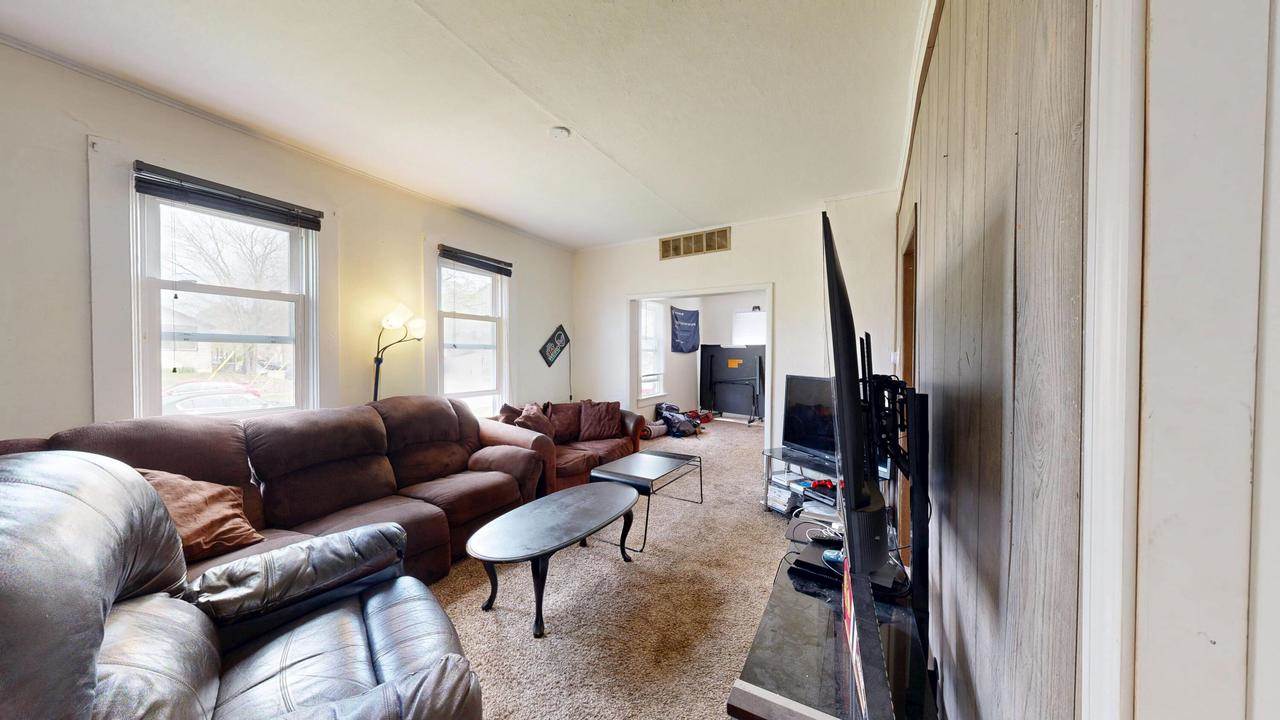 627 10th STREET N, La Crosse, WI 54601