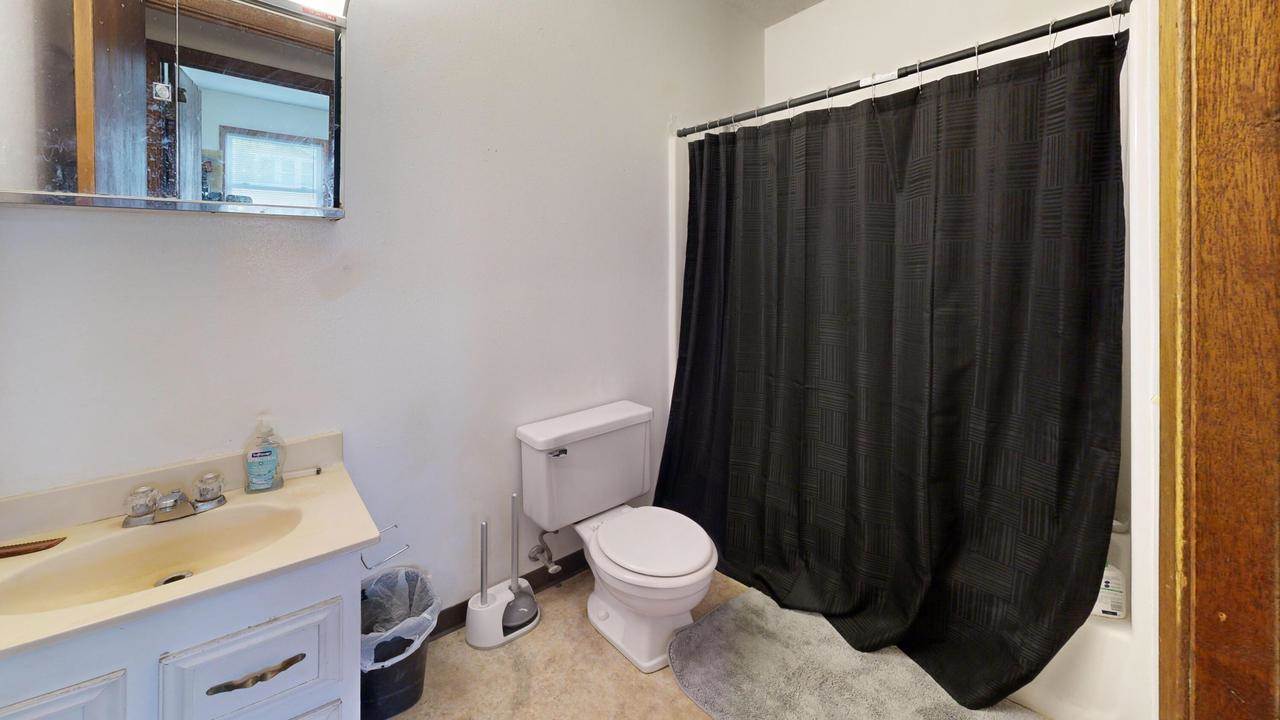 627 10th STREET N, La Crosse, WI 54601