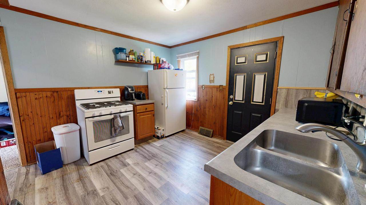 627 10th STREET N, La Crosse, WI 54601