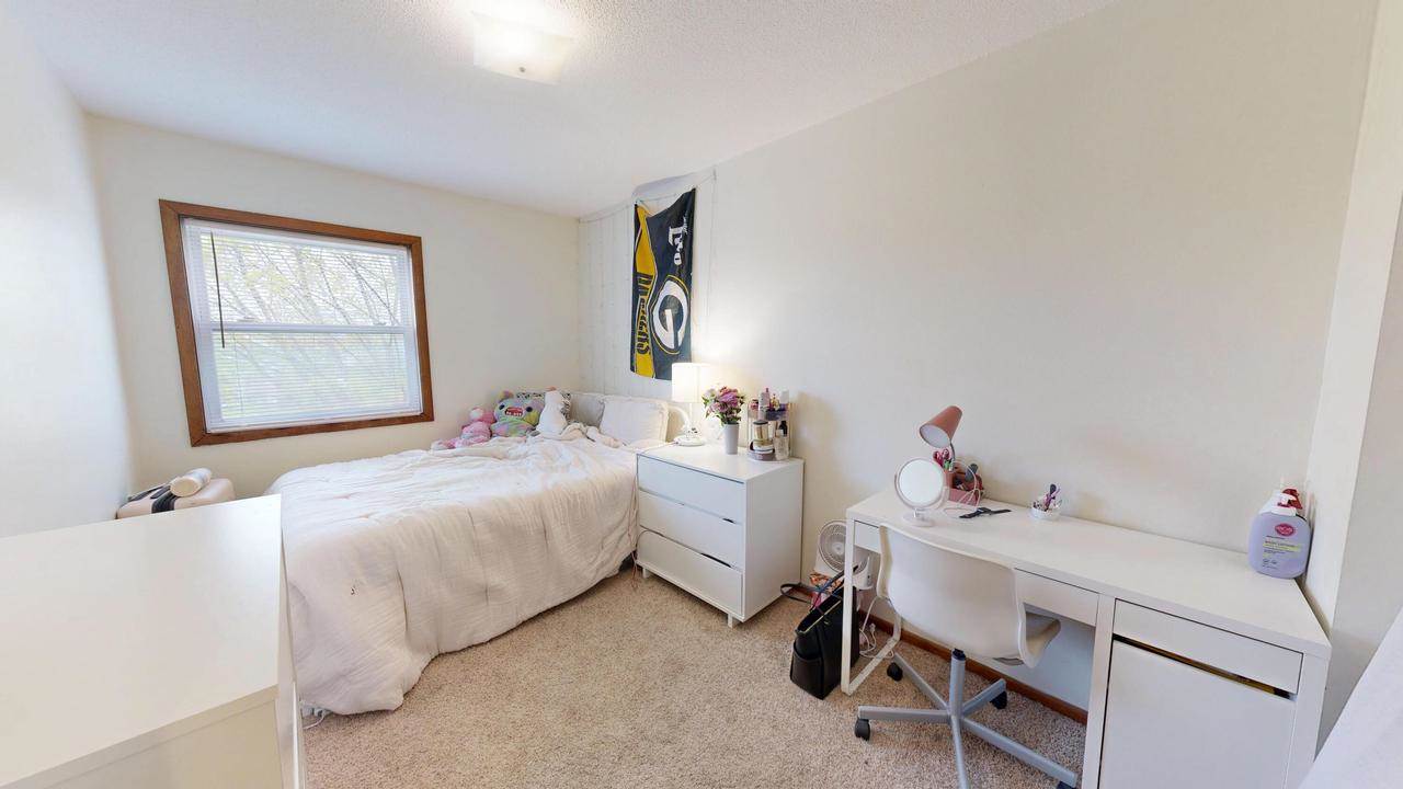 627 10th STREET N, La Crosse, WI 54601