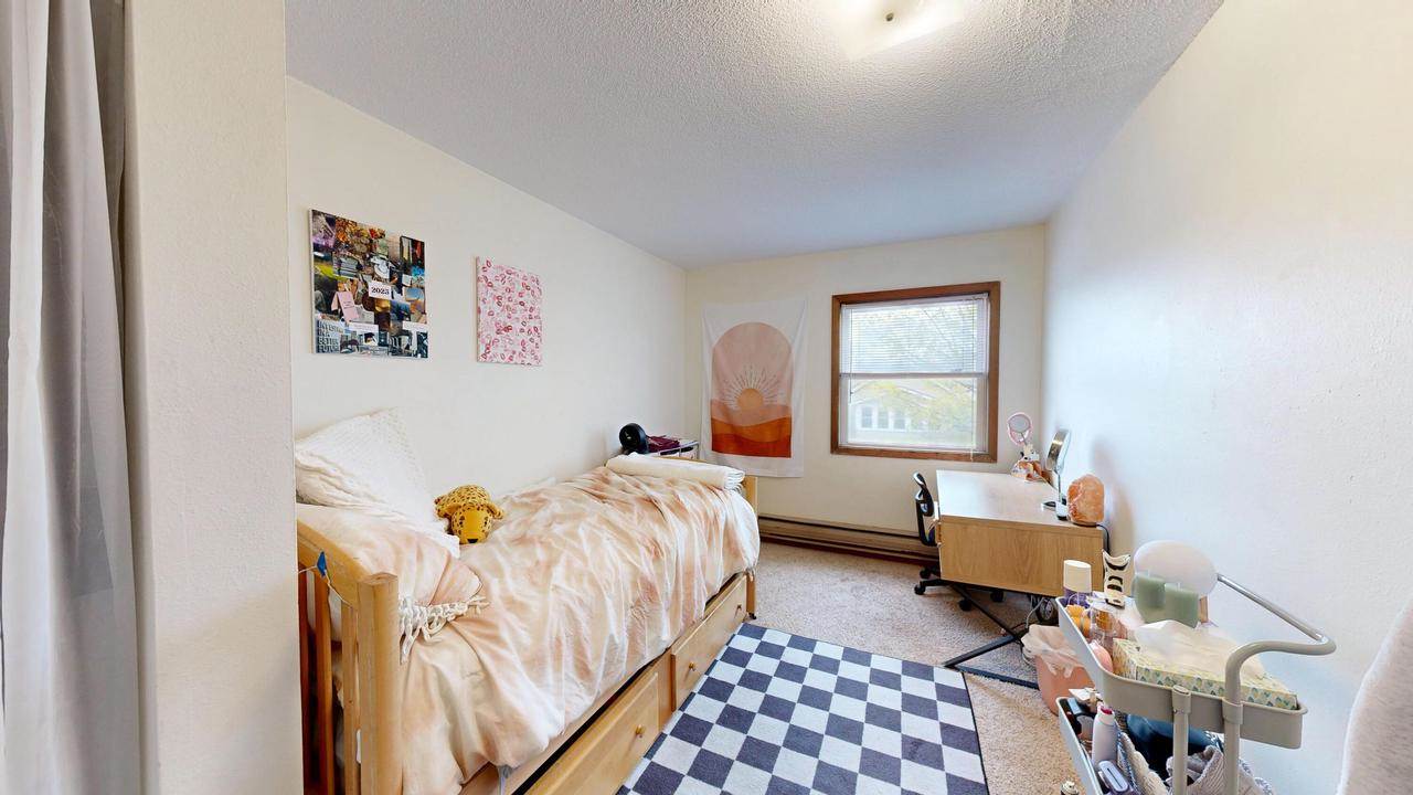 627 10th STREET N, La Crosse, WI 54601