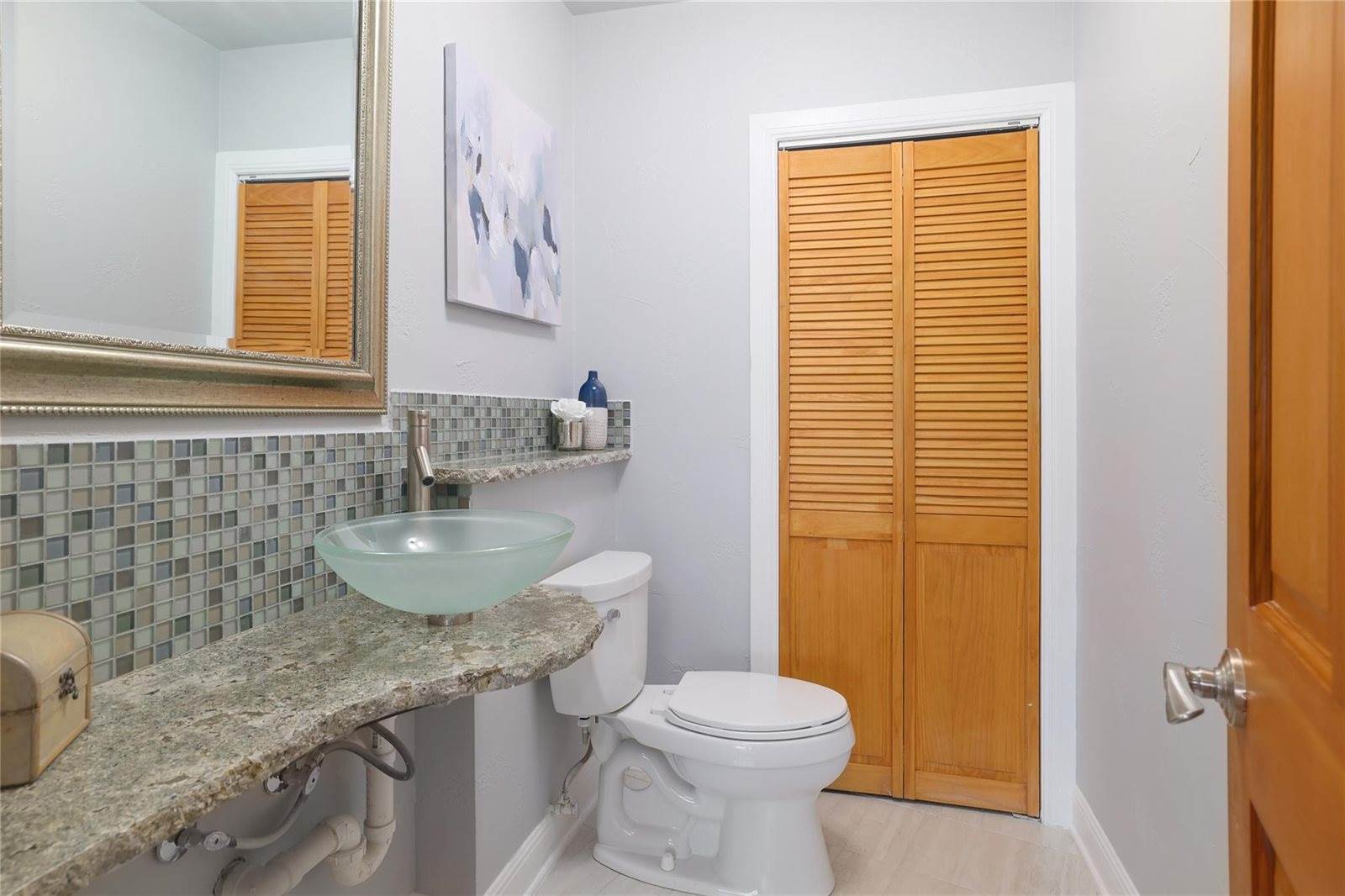 16 Tall Oaks Trl, Austin, TX 78737