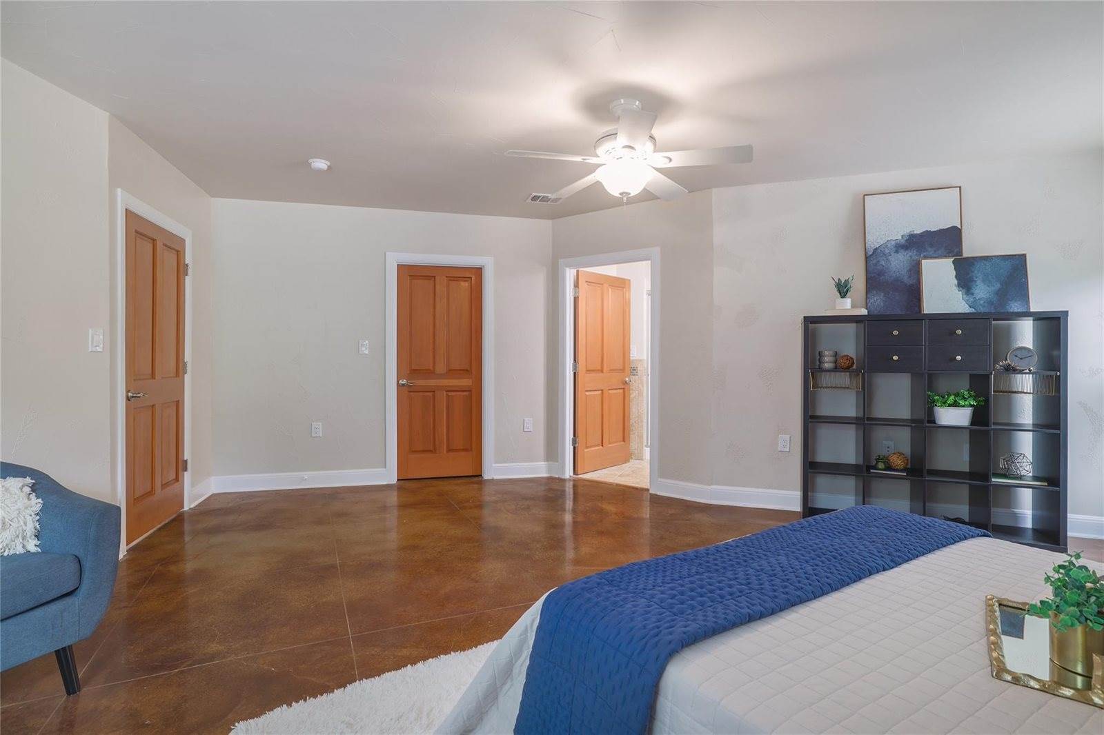 16 Tall Oaks Trl, Austin, TX 78737