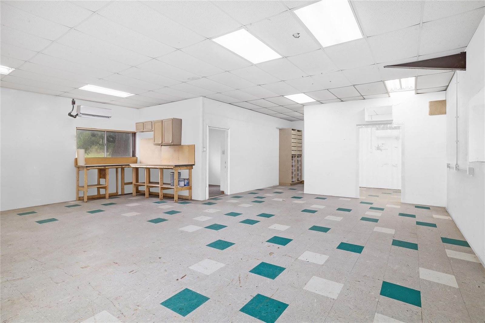 16 Tall Oaks Trl, Austin, TX 78737