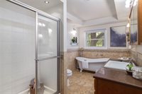 16 Tall Oaks Trl, Austin, TX 78737