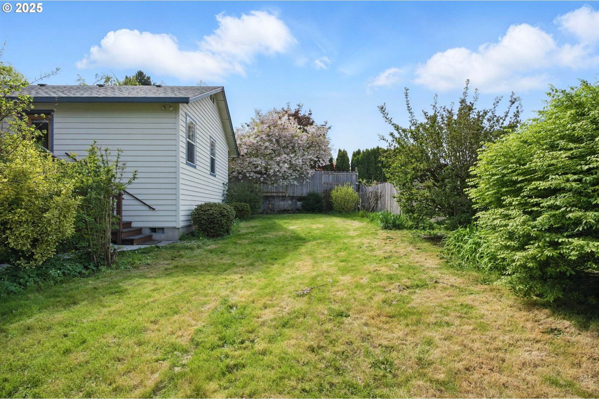 1775 NW 8th St, McMinnville, OR 97128