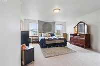 1775 NW 8th St, McMinnville, OR 97128