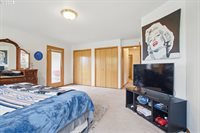 1775 NW 8th St, McMinnville, OR 97128