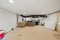 1775 NW 8th St, McMinnville, OR 97128