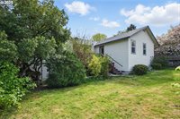 1775 NW 8th St, McMinnville, OR 97128