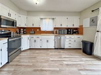 3430 SE Burton ST, Topeka, KS 66605