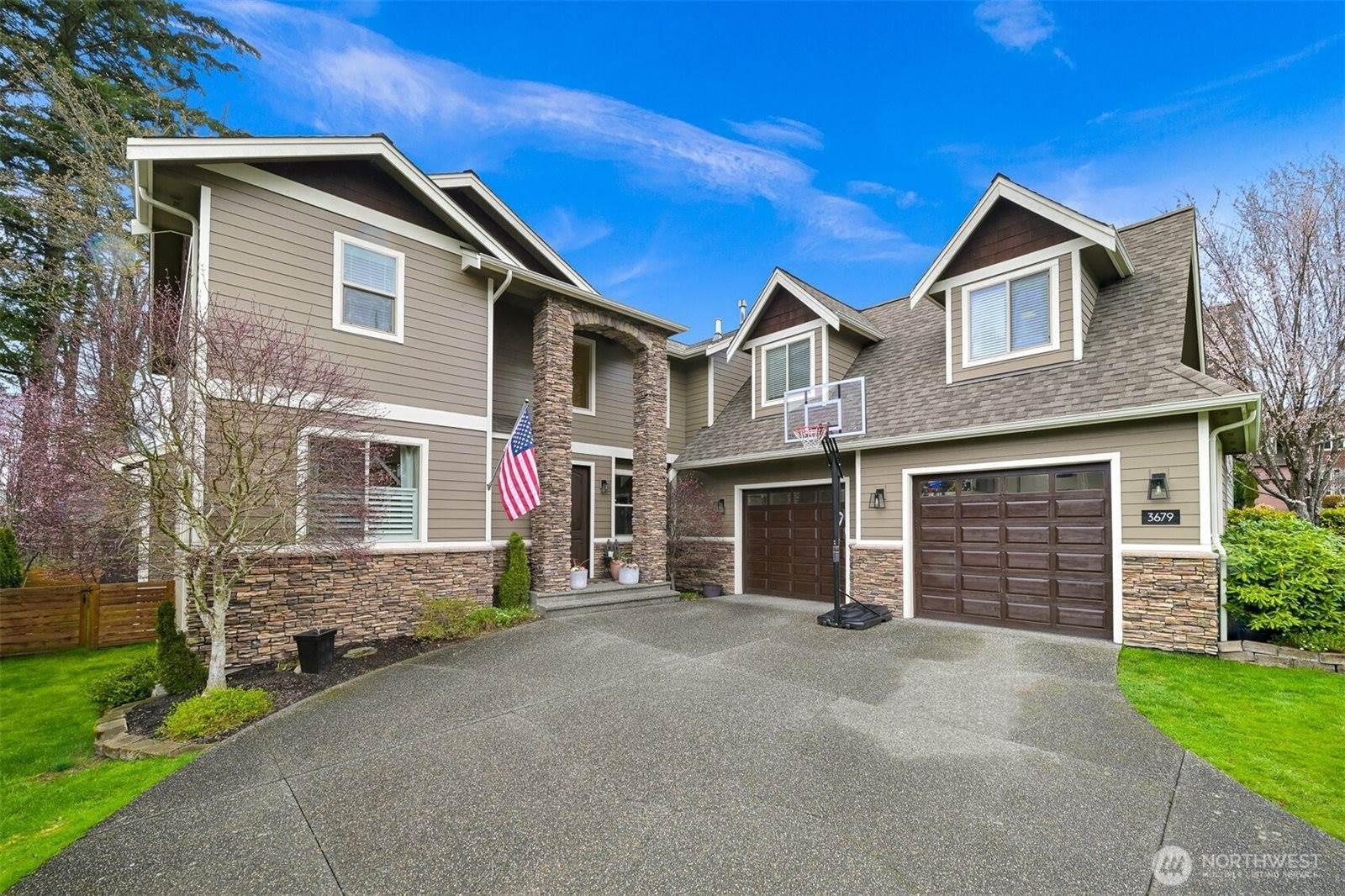 3679 Silver Oak Court, Bellingham, WA 98226