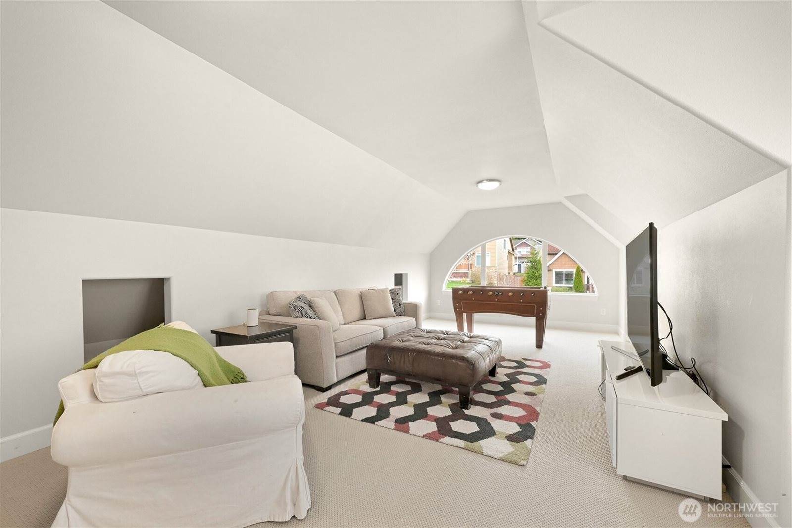 3679 Silver Oak Court, Bellingham, WA 98226