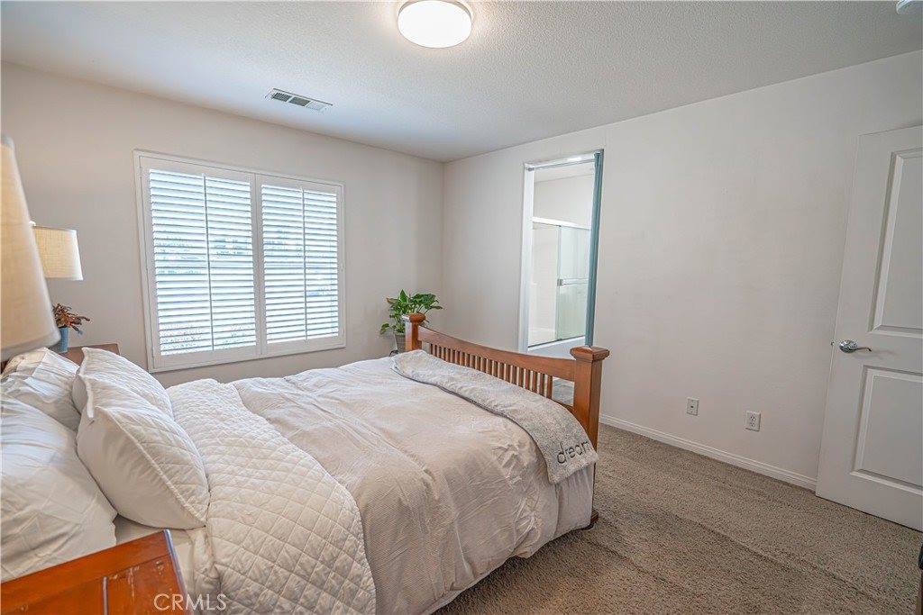 19303 Opal Lane, Saugus, CA 91350