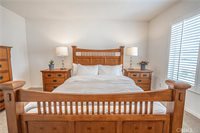 19303 Opal Lane, Saugus, CA 91350