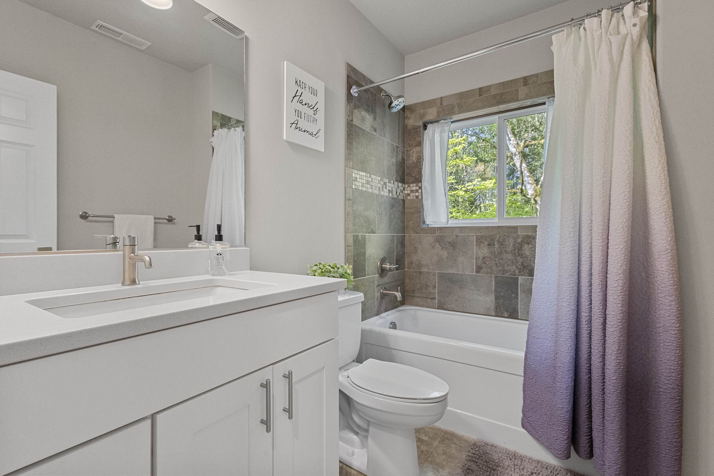 4703 Beaver Pond Drive South, Mount Vernon, WA 98274